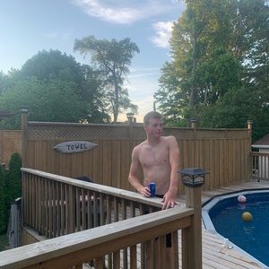 Meet your Posher, Cameron